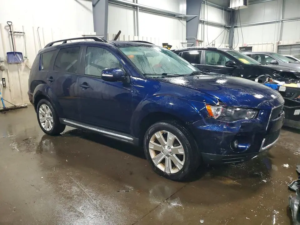 2010 MITSUBISHI OUTLANDER SE  