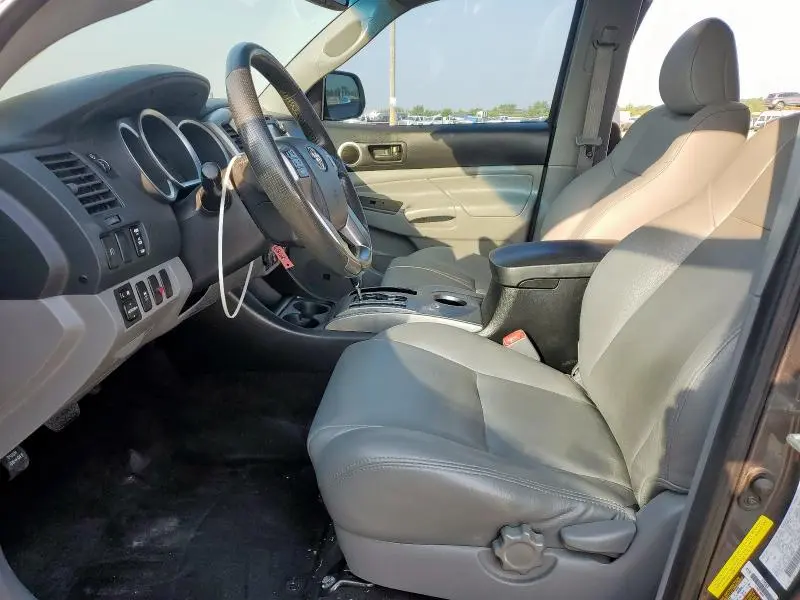 2013 TOYOTA TACOMA DOUBLE CAB PRERUNNER  