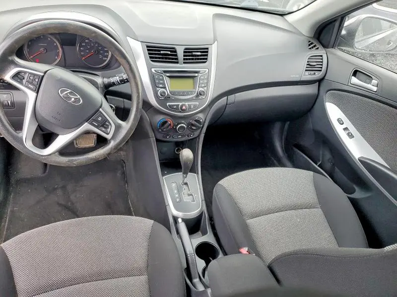 2013 HYUNDAI ACCENT GS  
