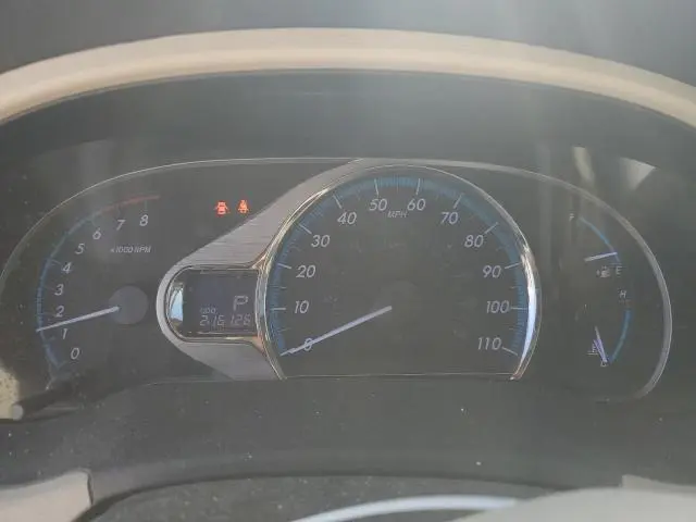 2012 TOYOTA SIENNA XLE  