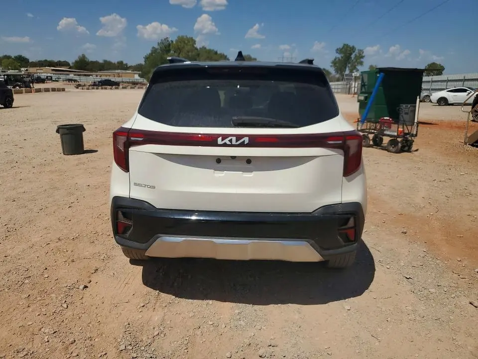 2024 KIA SELTOS S  