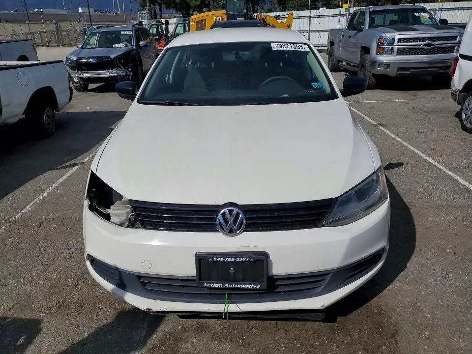 2013 VOLKSWAGEN JETTA BASE  