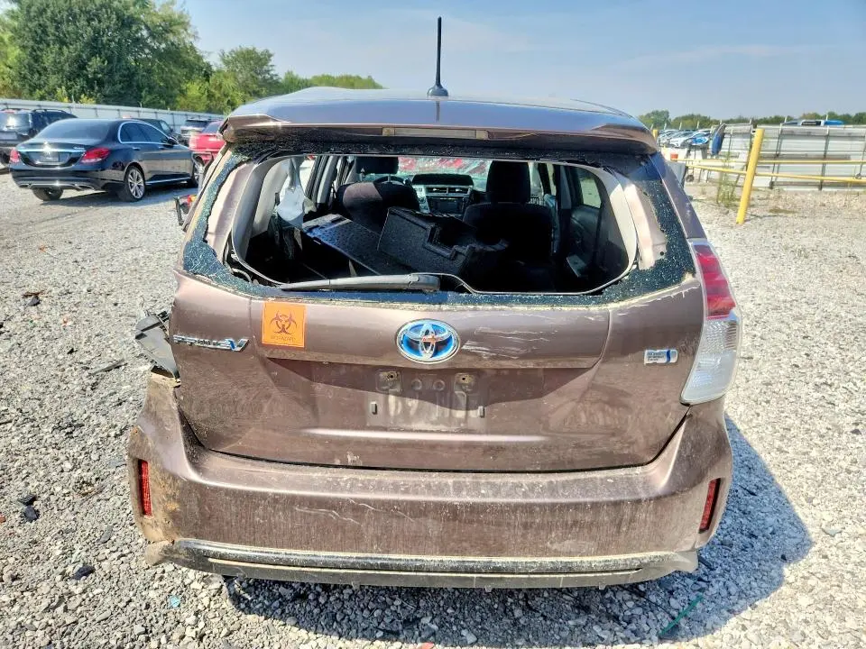 2015 TOYOTA PRIUS V THREE  