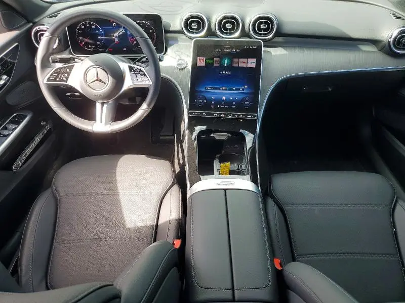 2025 MERCEDES-BENZ C 300  