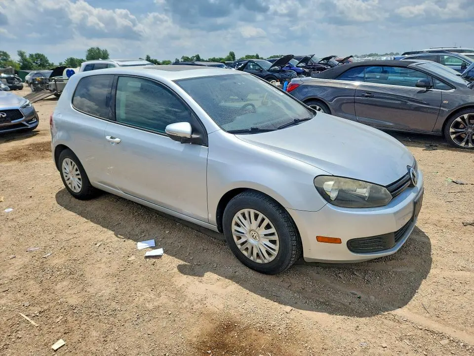 2010 VOLKSWAGEN GOLF   