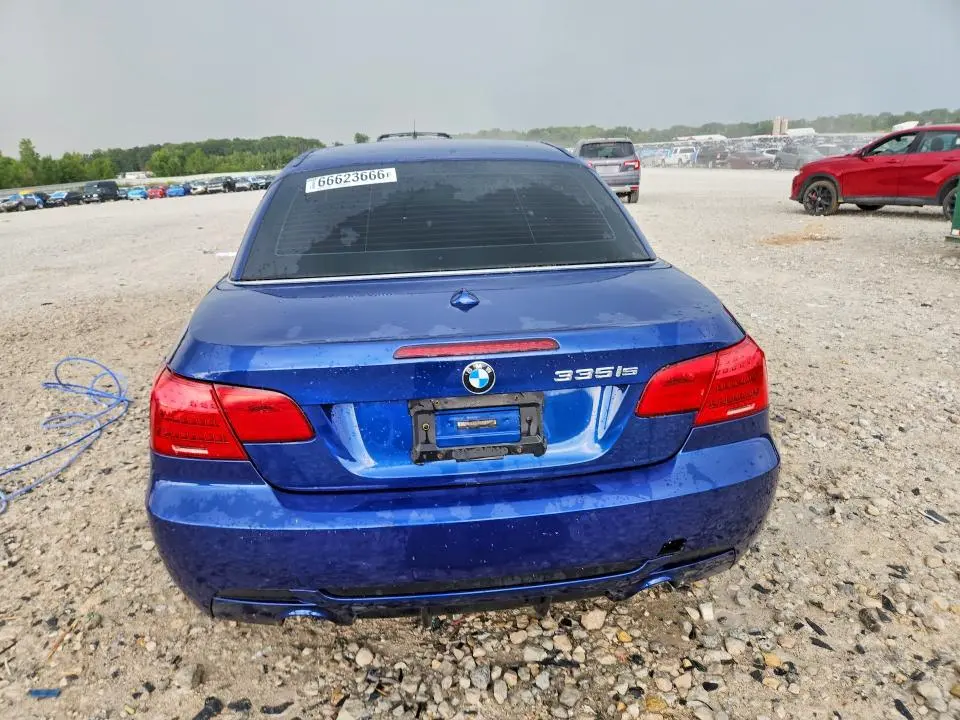 2011 BMW 335 IS  