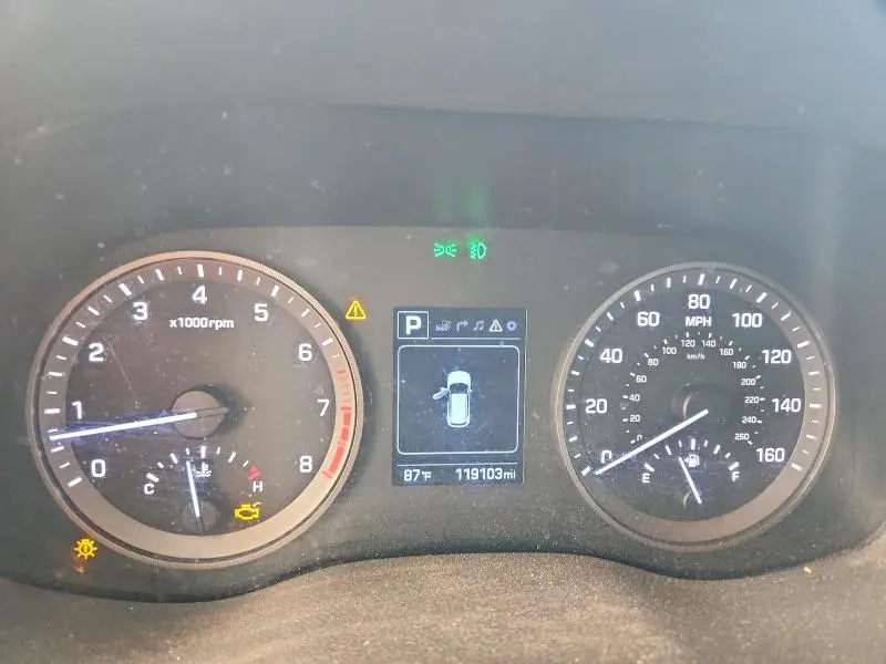 2017 HYUNDAI TUCSON SE PLUS  
