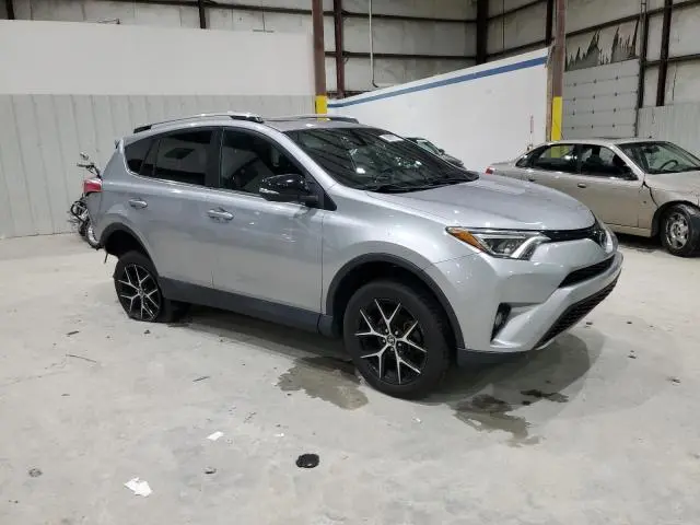 2018 TOYOTA RAV4 SE  