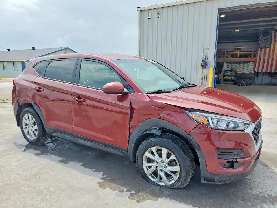 2020 HYUNDAI TUCSON SE  