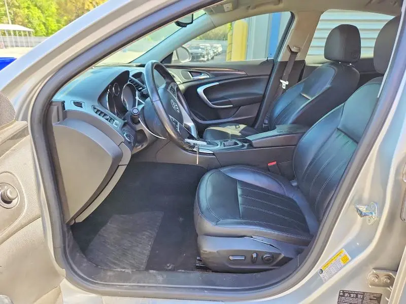 2011 BUICK REGAL CXL  