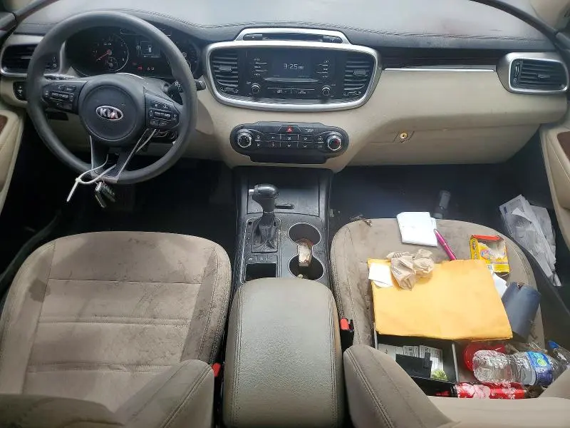 2017 KIA SORENTO LX V6  