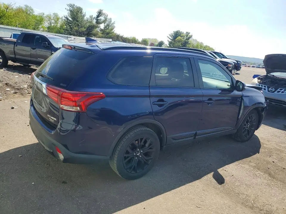 2018 MITSUBISHI OUTLANDER SE  