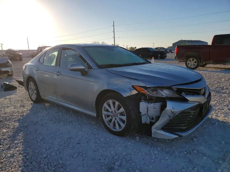 2019 TOYOTA CAMRY LE  