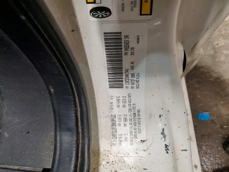 2010 CHRY SEBRING TOURING  