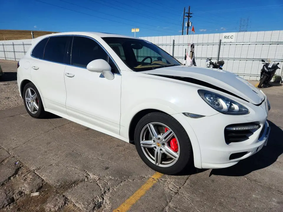 2012 PORSCHE CAYENNE TURBO  