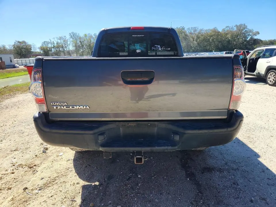2010 TOYOTA TACOMA BASE  