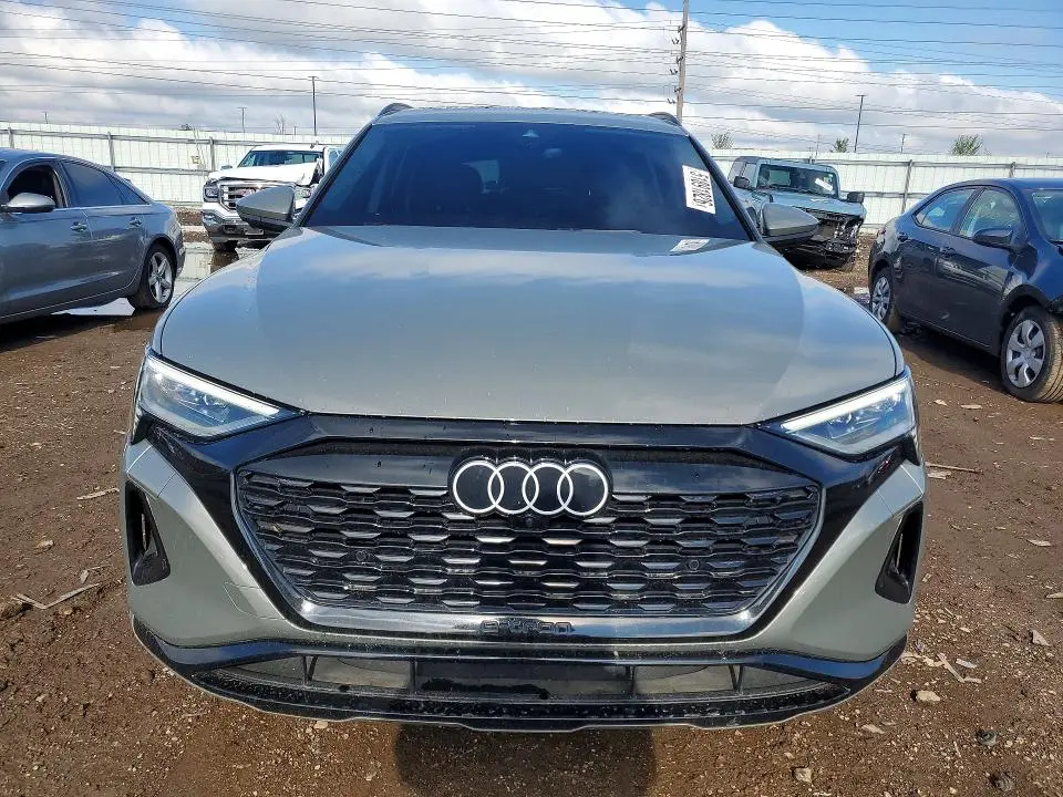 2024 AUDI Q8 E-TRON PRESTIGE  