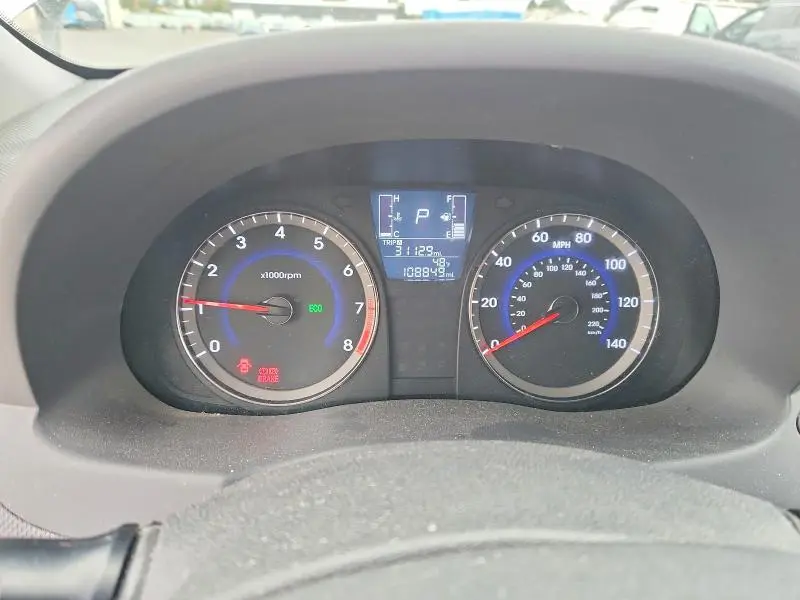 2015 HYUNDAI ACCENT GLS  