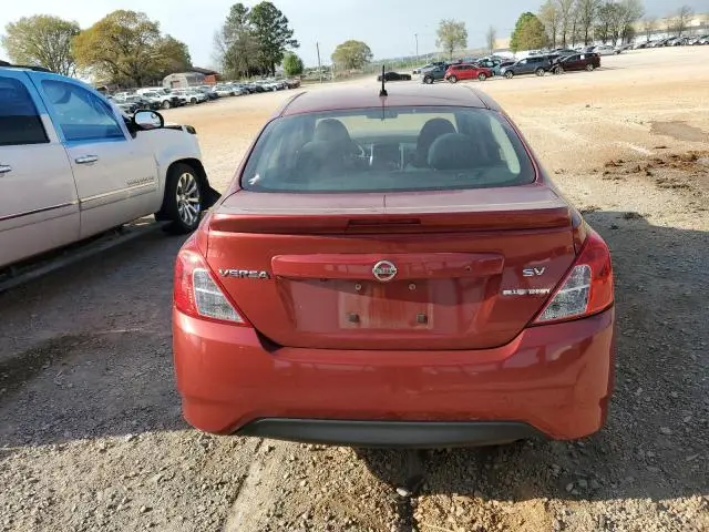 2019 NISSAN VERSA S  