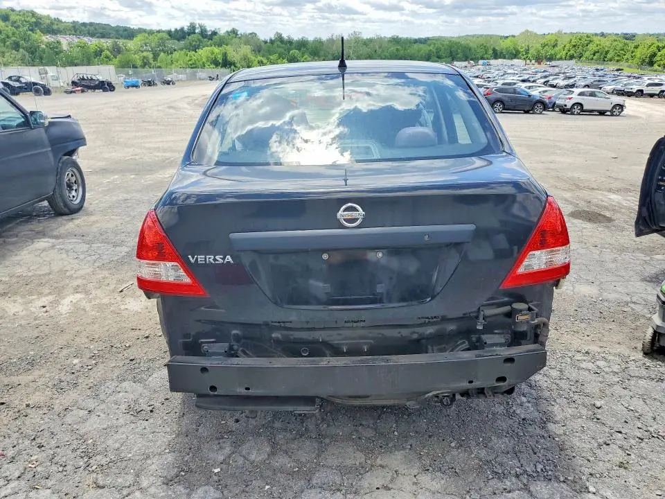 2011 NISSAN VERSA 1.6 BASE  