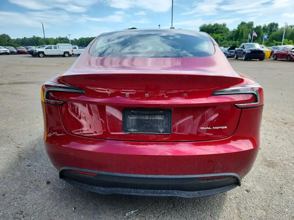 2024 TESLA MODEL 3   