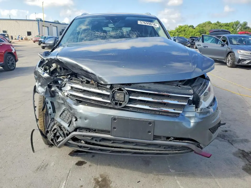 2021 VOLKSWAGEN TIGUAN SE  