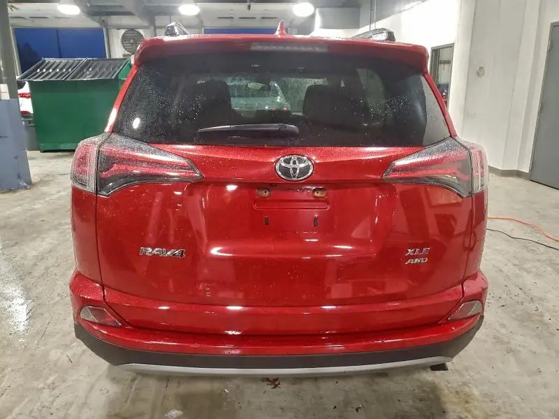2017 TOYOTA RAV4 XLE  