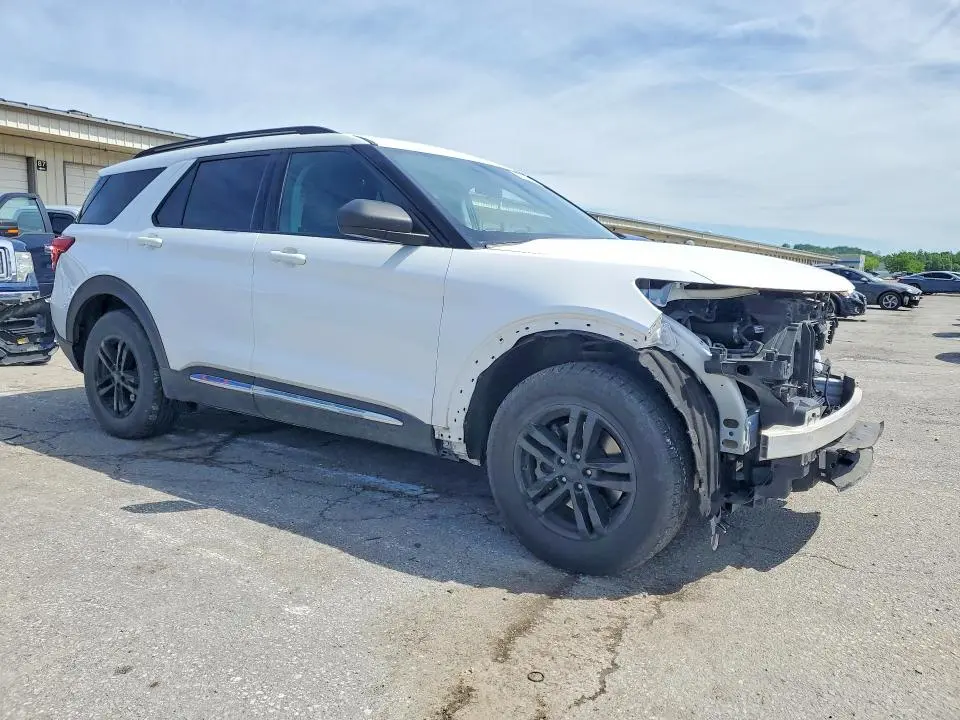 2022 FORD EXPLORER XLT  