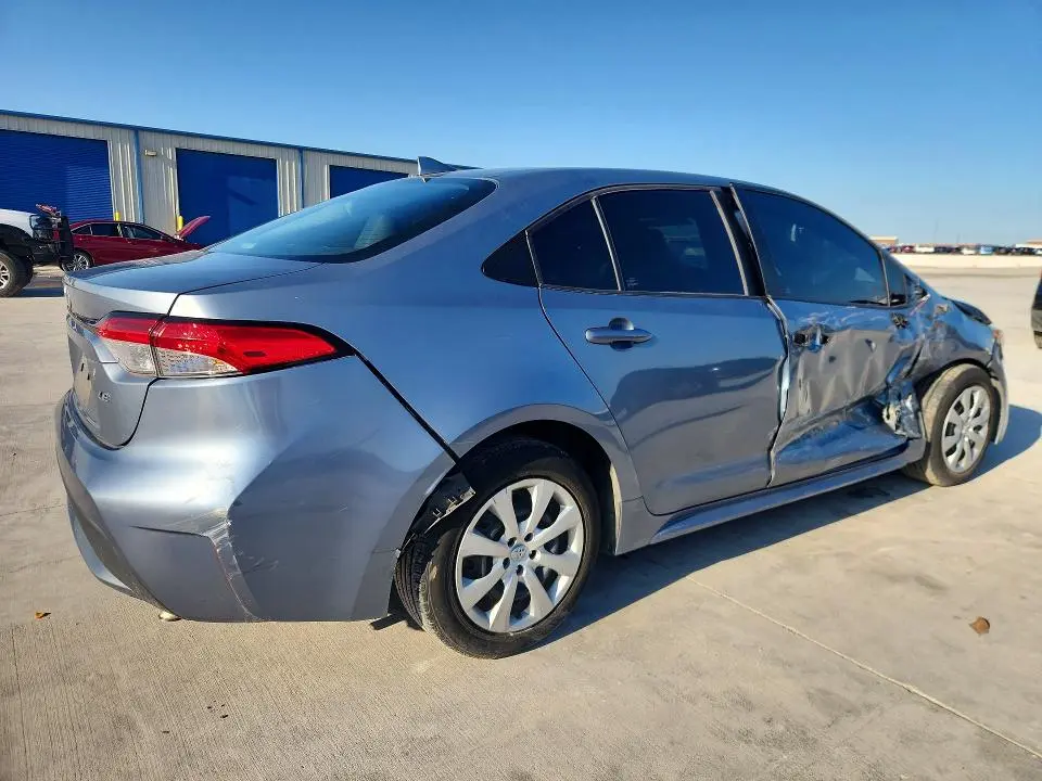 2022 TOYOTA COROLLA LE  