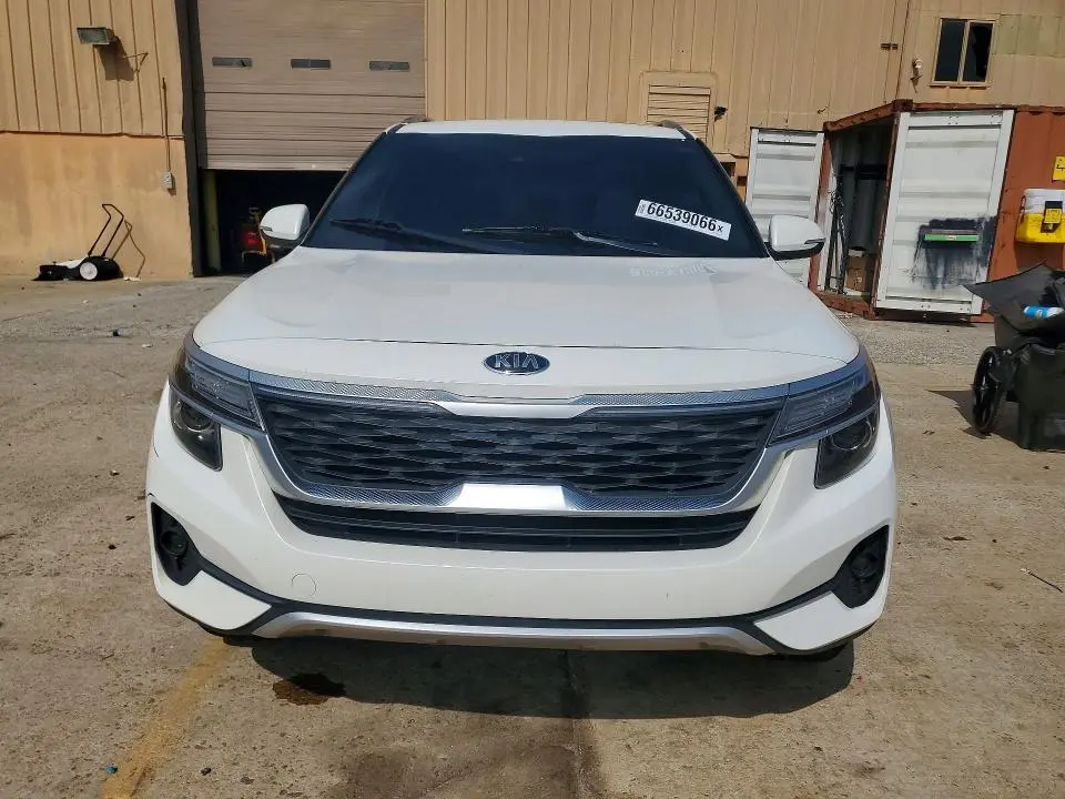 2021 KIA SELTOS EX  