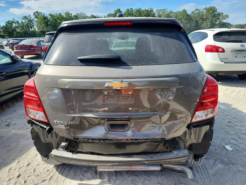 2021 CHEVROLET TRAX LS  