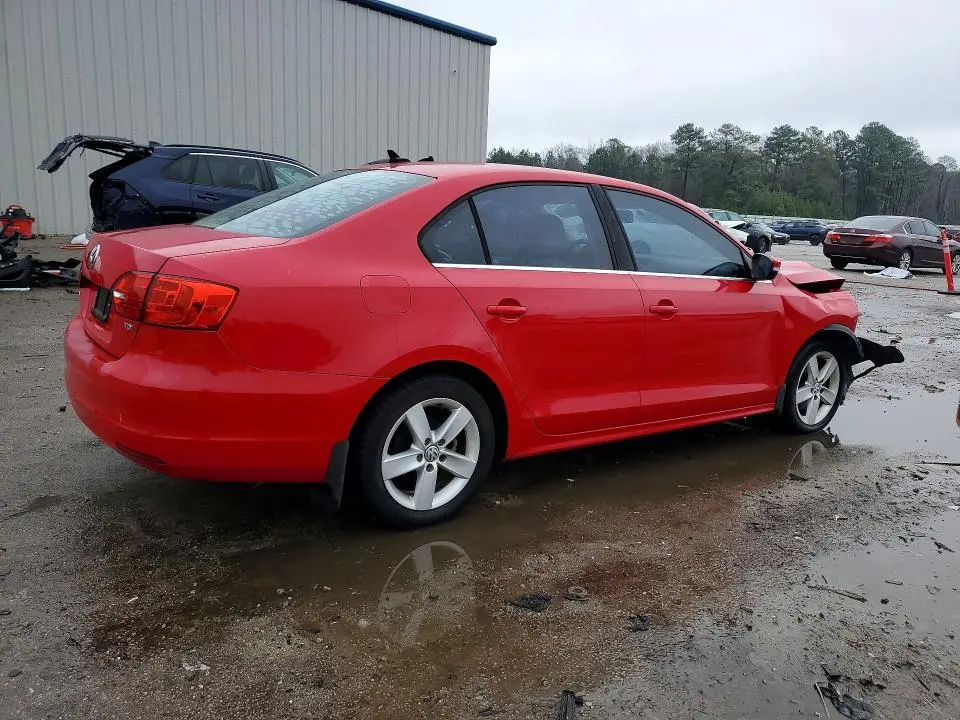 2013 VOLKSWAGEN JETTA TDI  