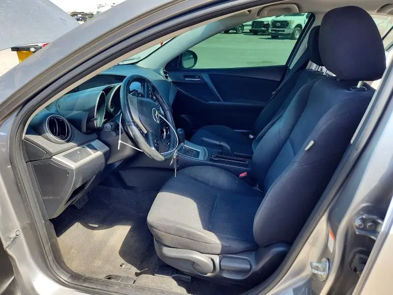 2010 MAZDA 3 I  