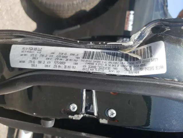 2016 RAM 1500 SLT
