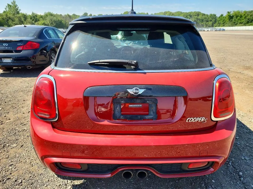 2015 MINI COOPER S  