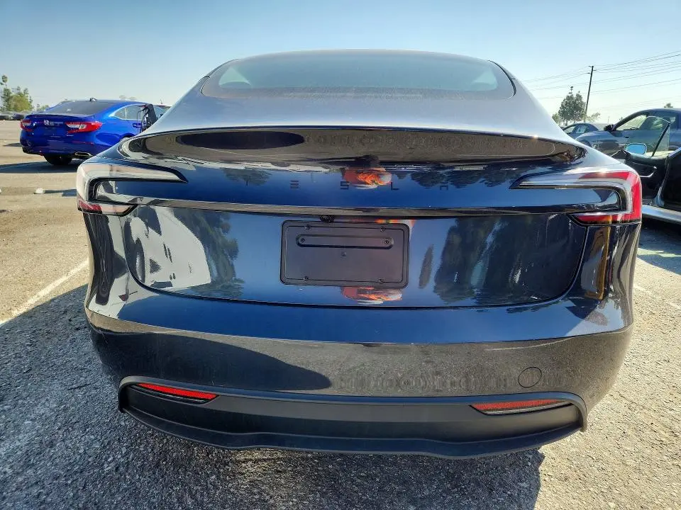 2026 TESLA MODEL 3   