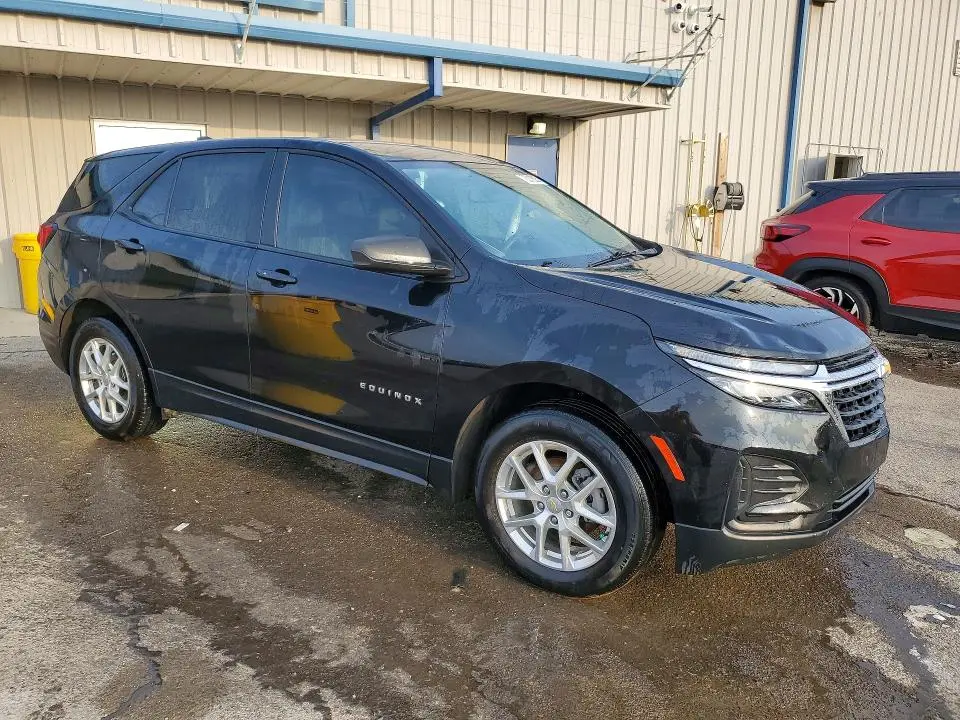 2022 CHEVROLET EQUINOX LS  