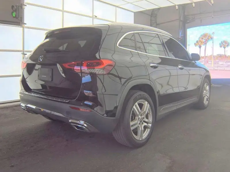 2021 MERCEDES-BENZ GLA 250  