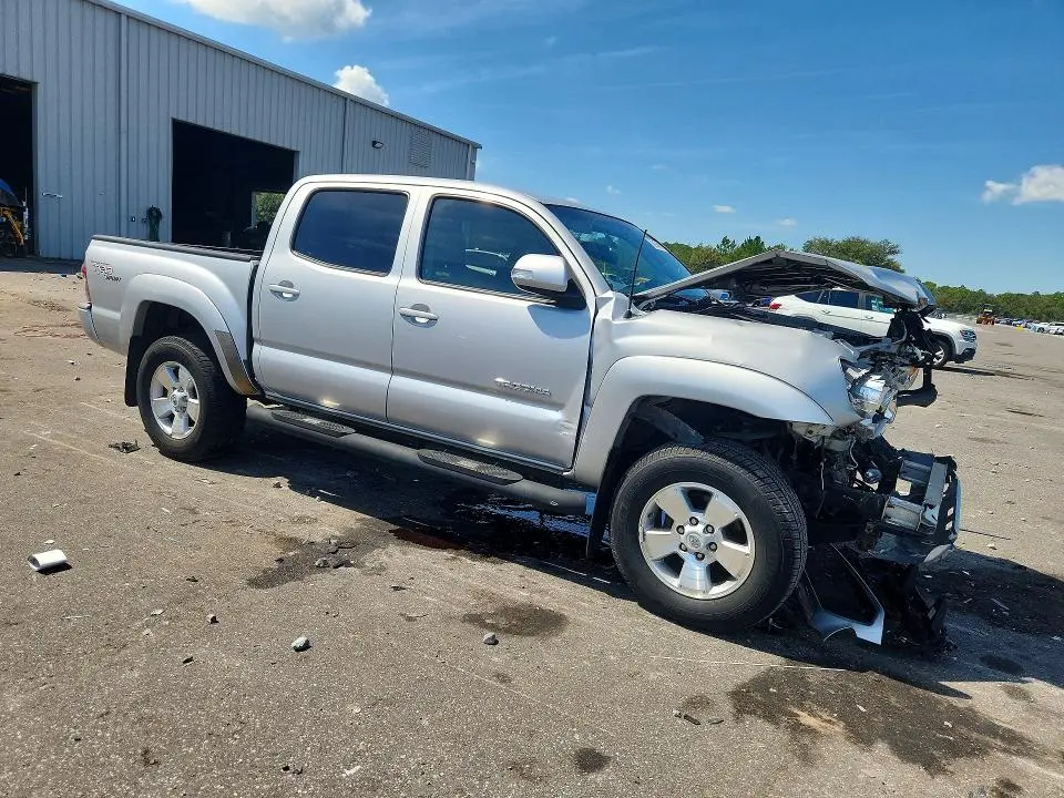 2013 TOYOTA TACOMA DOUBLE CAB PRERUNNER  