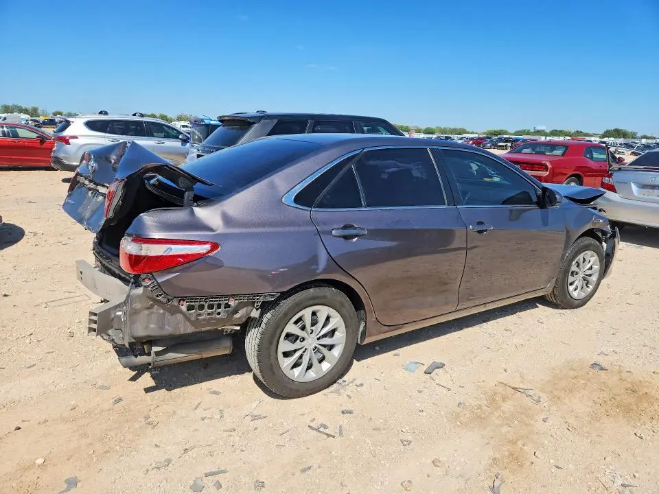 2017 TOYOTA CAMRY LE  
