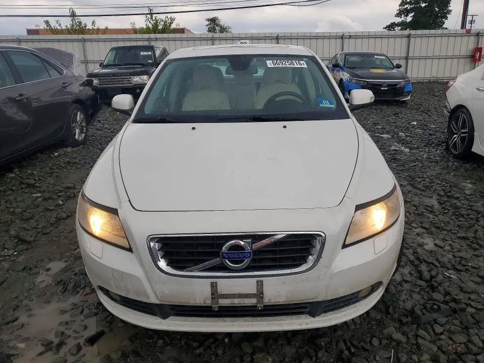 2011 VOLVO S40 T5  