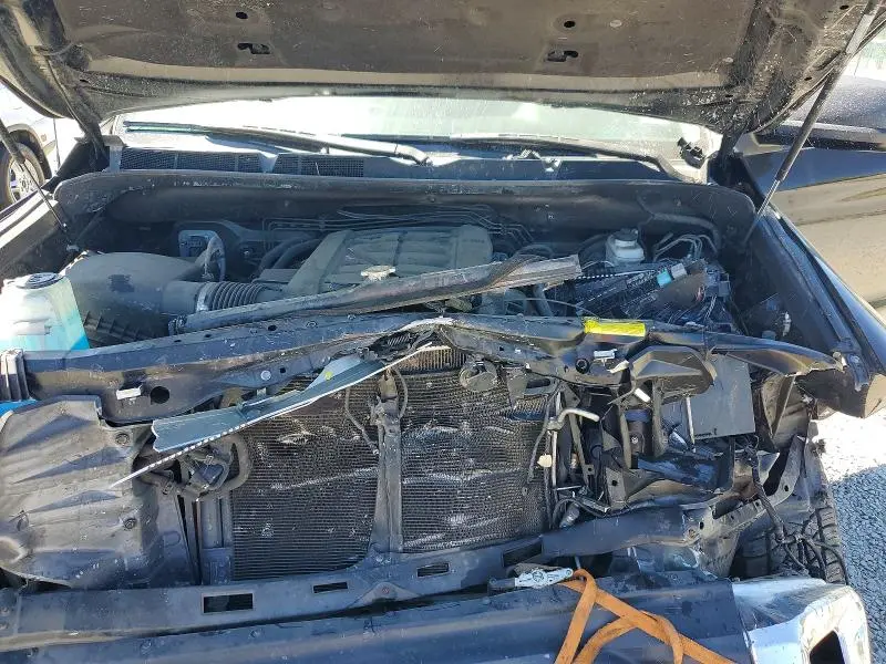 2017 TOYOTA TUNDRA SR5  
