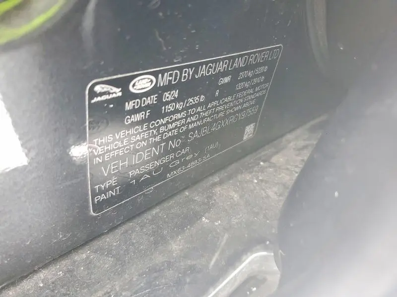 2024 JAGUAR XF R-DYNAMIC SE  