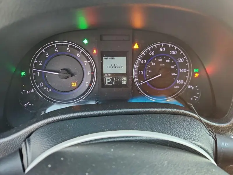 2013 INFINITI G37 JOURNEY  