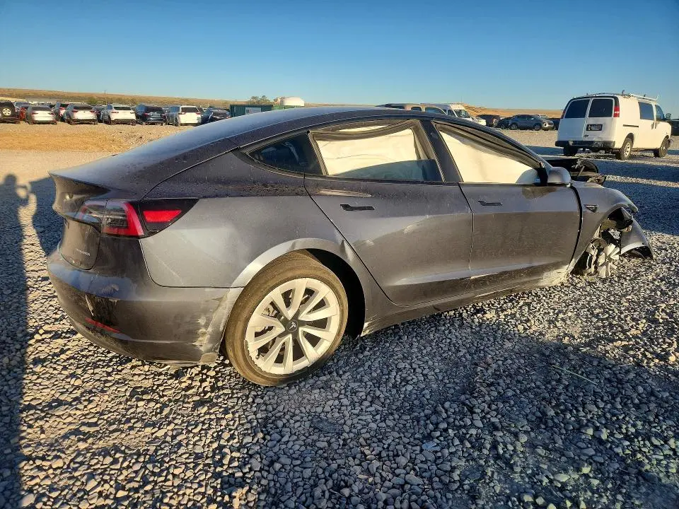 2021 TESLA MODEL 3   