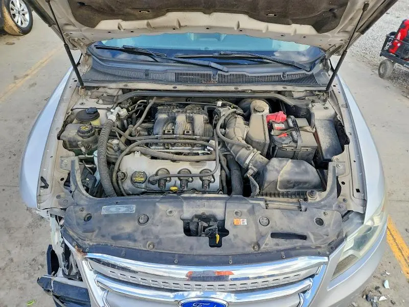 2011 FORD TAURUS LIMITED  