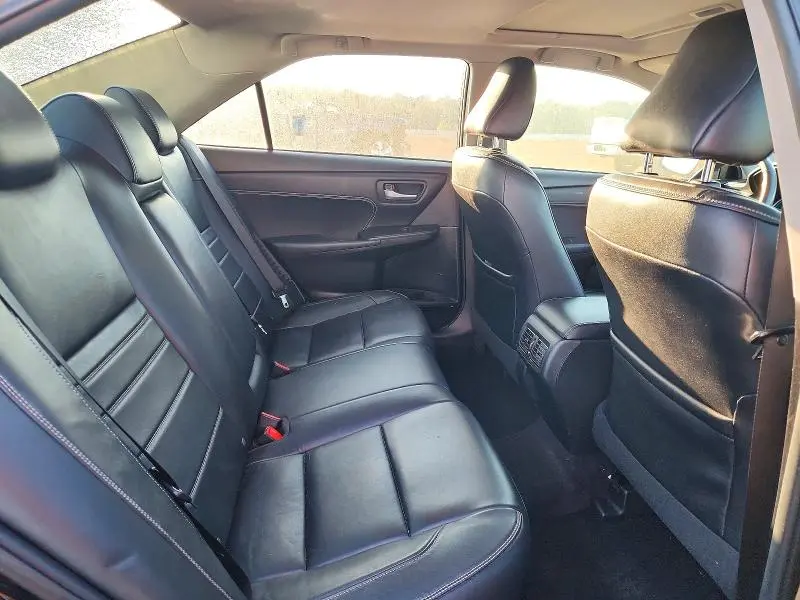 2015 TOYOTA CAMRY XLE  