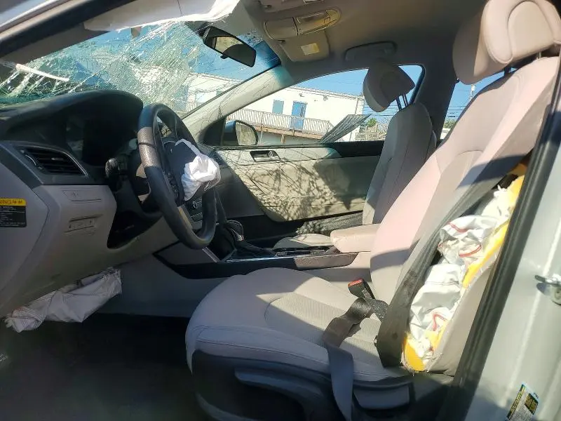 2017 HYUNDAI SONATA SE  