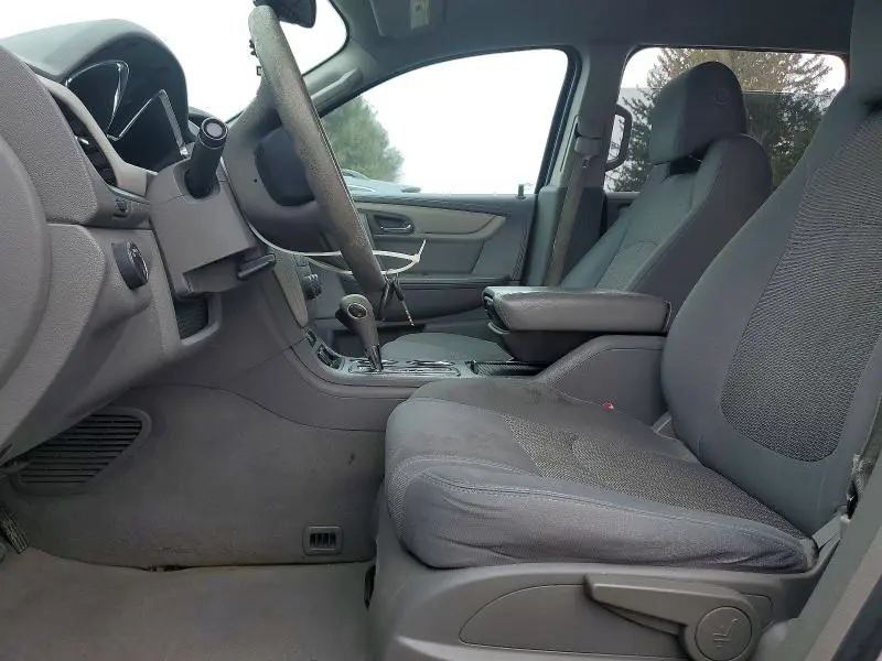 2015 CHEVROLET TRAVERSE LS  