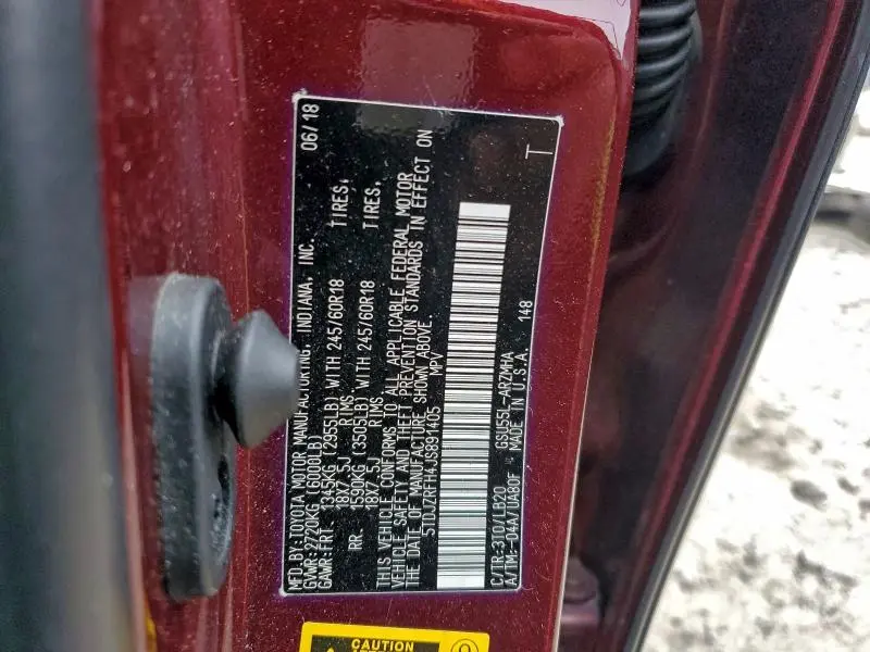 2018 TOYOTA HIGHLANDER SE  